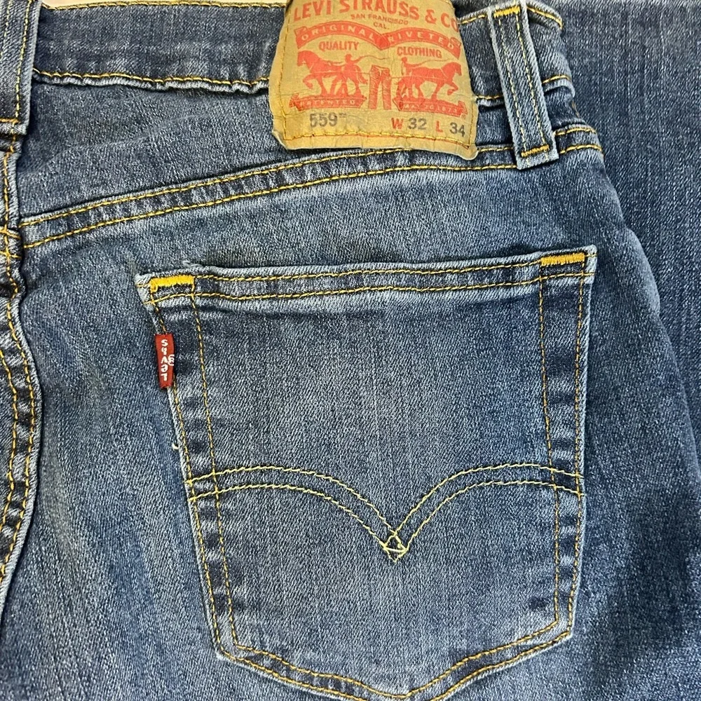 Levi’s 559 Relaxed Straight Jeans Mens Medium Wash Denim Classic Fit